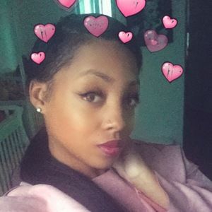 Meet your Posher, Emoni